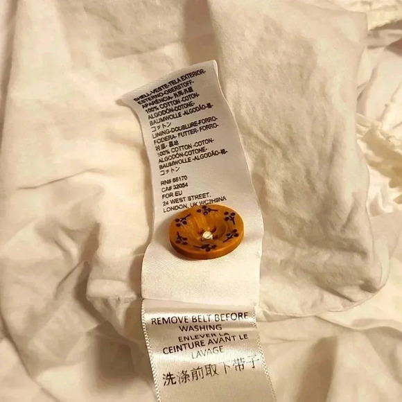 Anthropologie Belted Eyelet Lace Button Front Romper-size 10-NWOT-Never worn🤍 - Picture 7 of 9